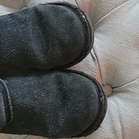 Koolaburra by Ugg Black Suede Boots - Picture 3 of 5